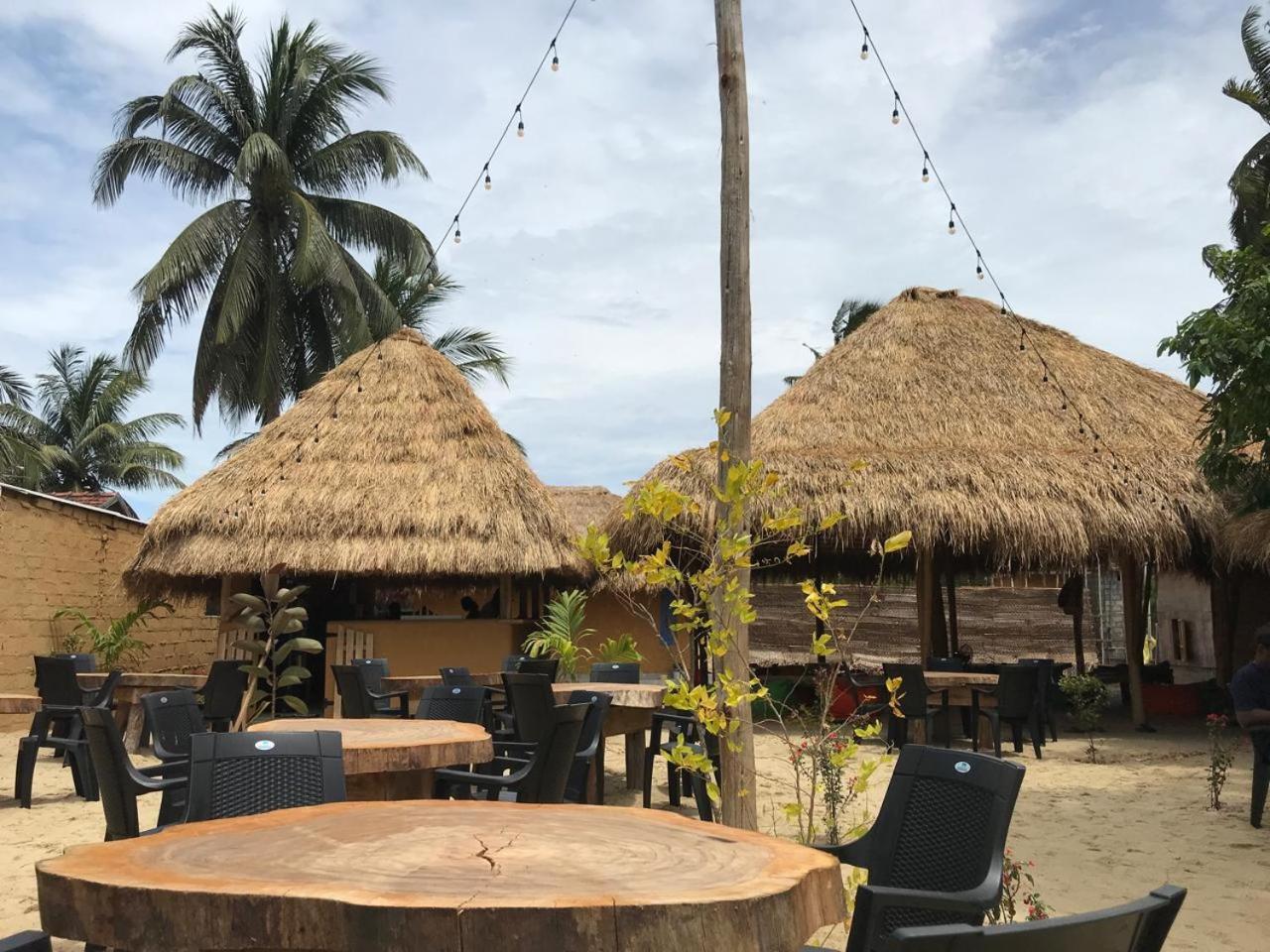 Rustic Cabanas & Restaurant Arugam Bay Luaran gambar